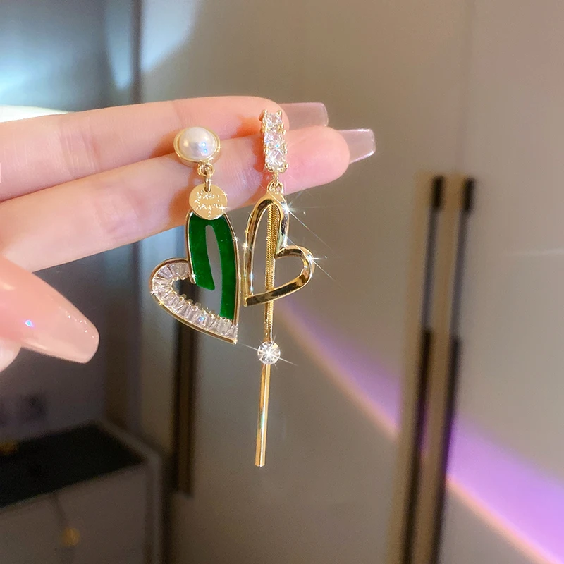 

Long Asymmetric Diamond Pearl Green Love Pendant Earrings For Women Korean Fashion Earring Daily Birthday Party Jewelry Gifts