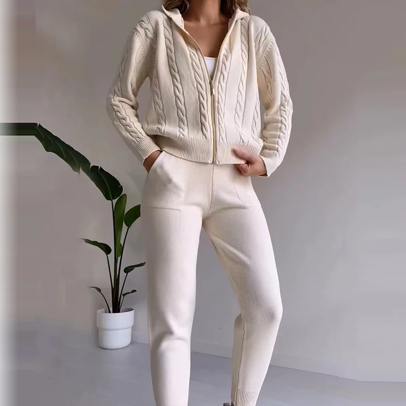 Элегантный жаккардовый комплект с длинным рукавом и брюками карманами