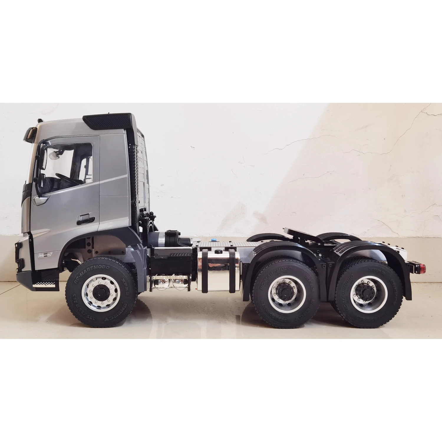 Двойной E 6x4 RC Прицеп 114 E0130 RC Трактор Имитационная модель из сплава Игрушки RTR со светотехникой Игрушечный автомобиль с дистанционным управлением (art.: 3920cfbe54f07) - 3920cfbe54f07