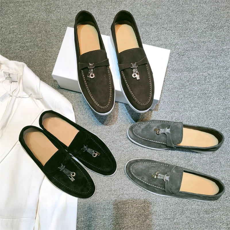 Top Quality New Women's Cashmere Casual Fashion Loafers Spring Autumn Flat Comfortable Lock Fringe Fashion Pointy Flat Shoes.