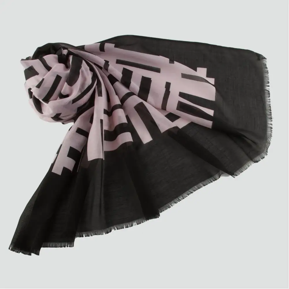 

Шарф-шаль с узором