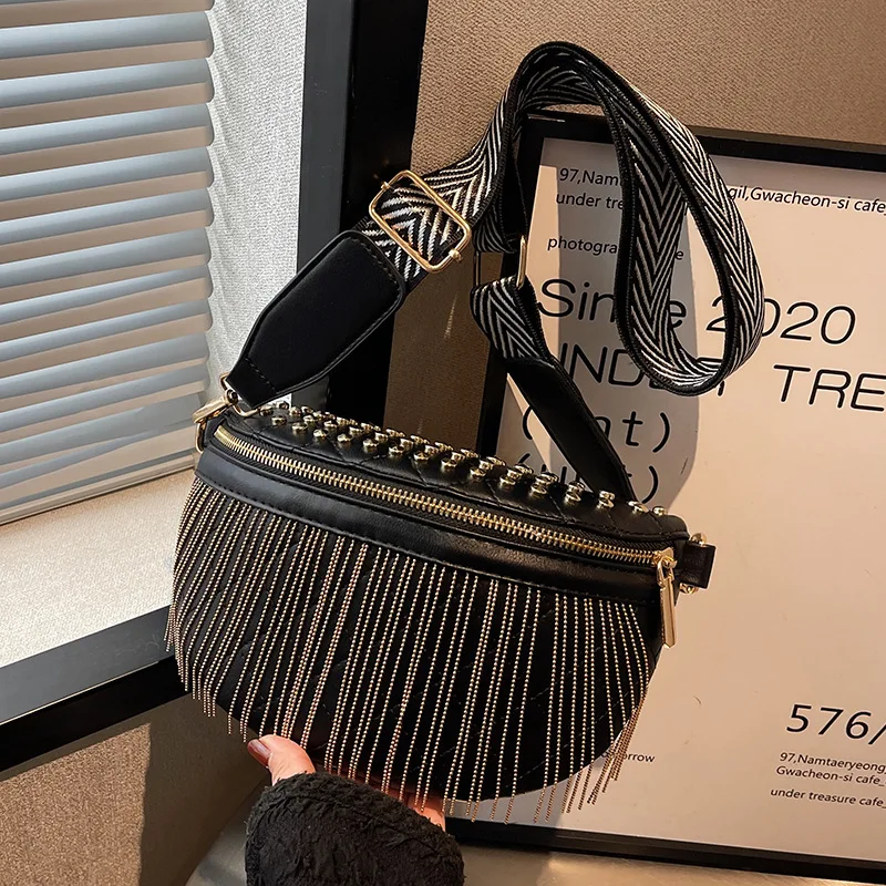 

Women's Bag 2023 New Fashion Autumn Winter Broadband Crossbody Bag Tassel Versatile Chest Waist Bag Designer Bags Luxury
