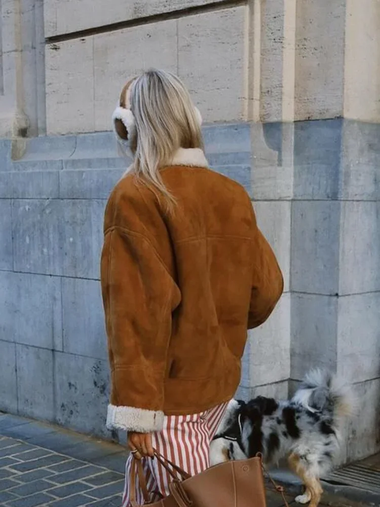 Женское пальто из овечьей шерсти с длинным рукавом и боковыми пуговицами