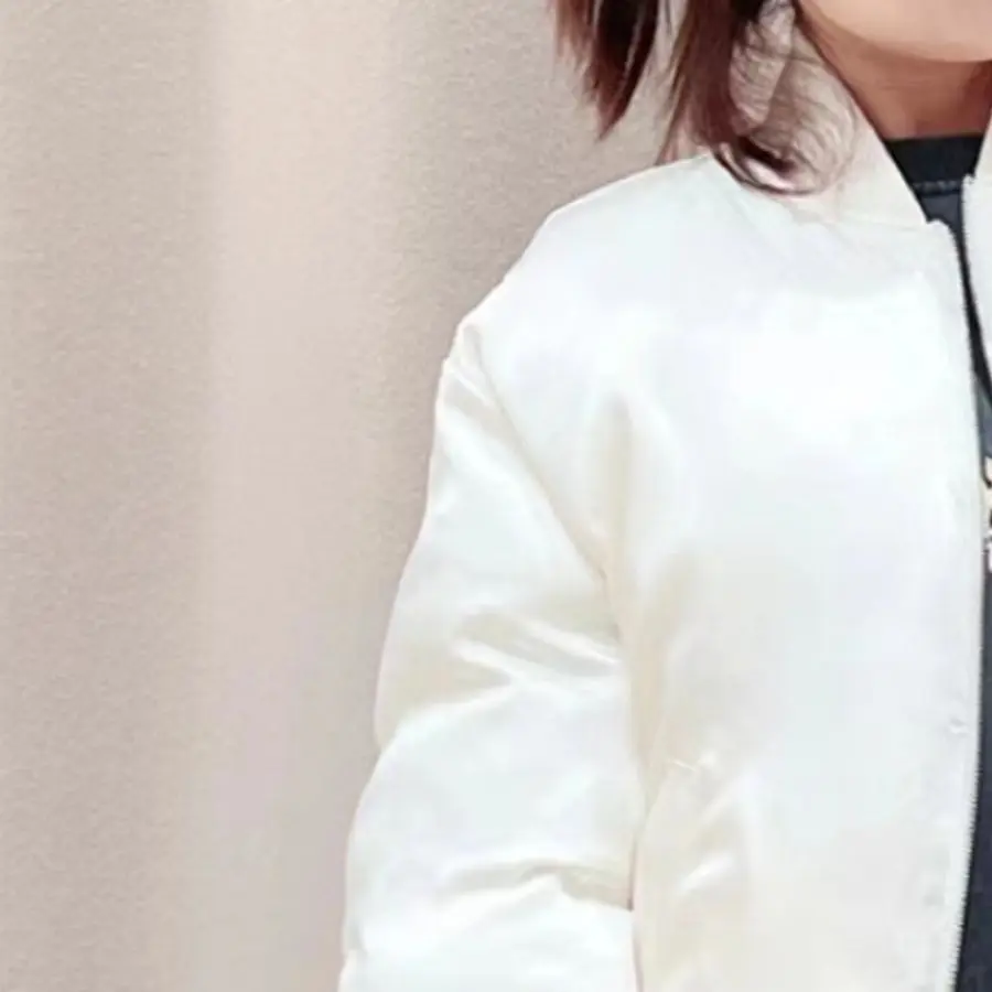 

2023 зимняя женская куртка Двусторонняя атласная Повседневная бейсбольная куртка