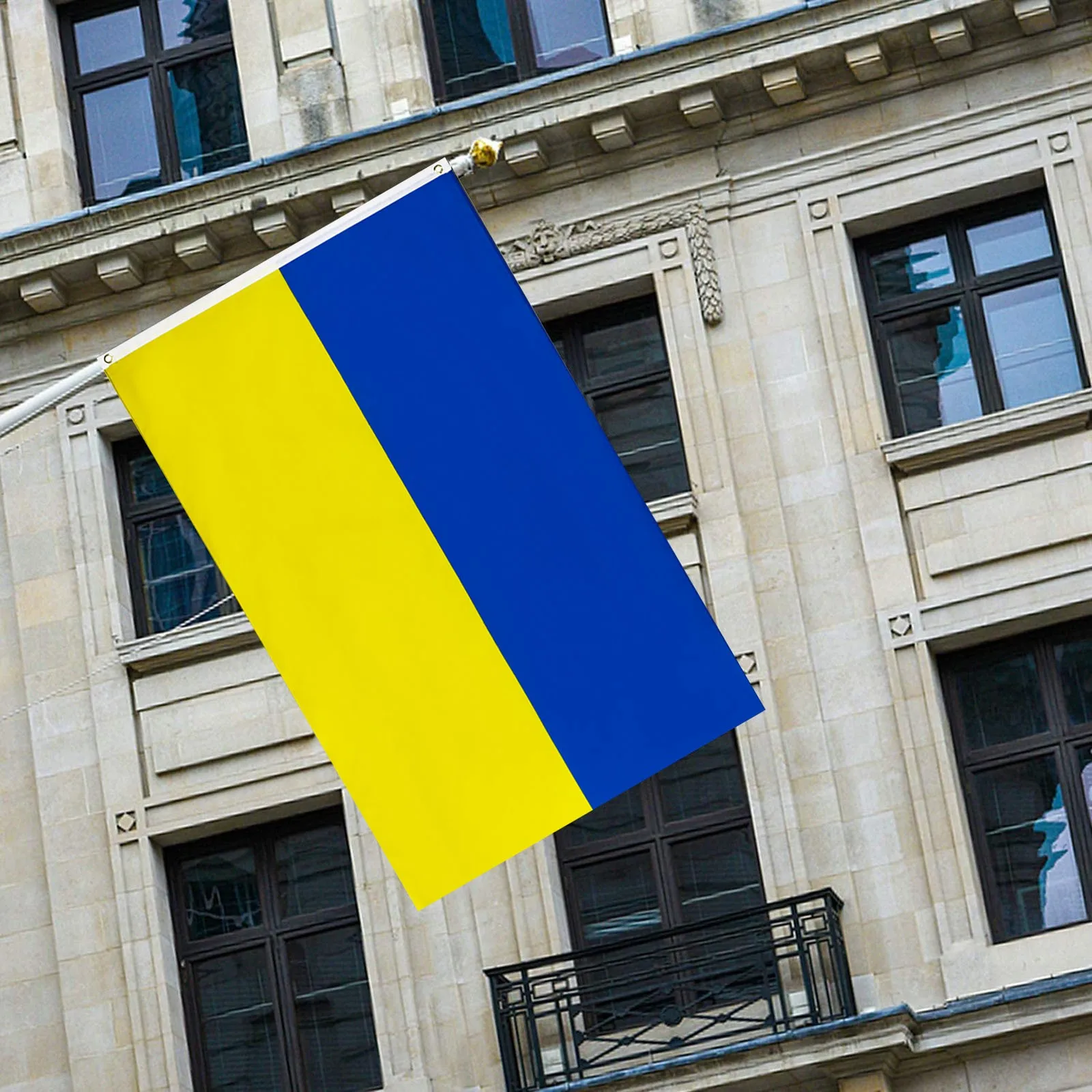 

90*150cm Ukraine National Ukraine Flag Flying Flag No Flagpole Home Decoration flag banner European Cup Flag World Cup Flag 2022
