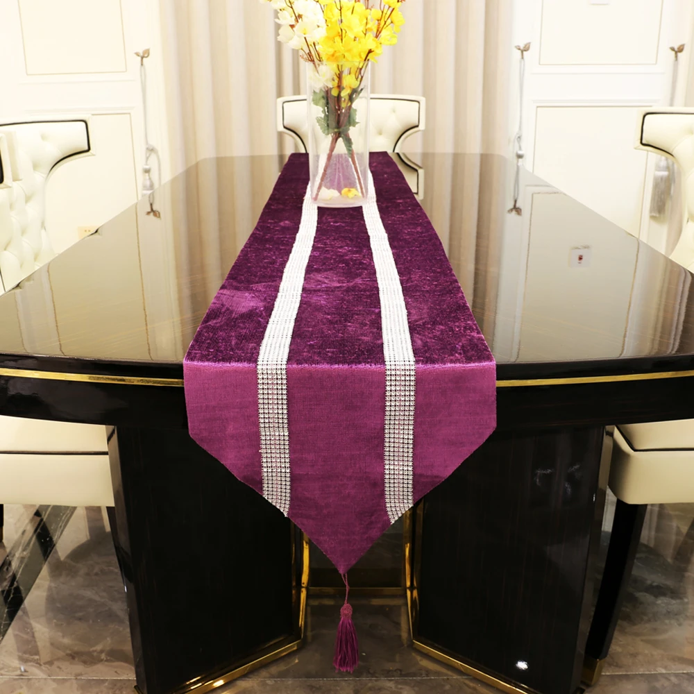 Фиолетовая бархатная настольная дорожка 30x180 см