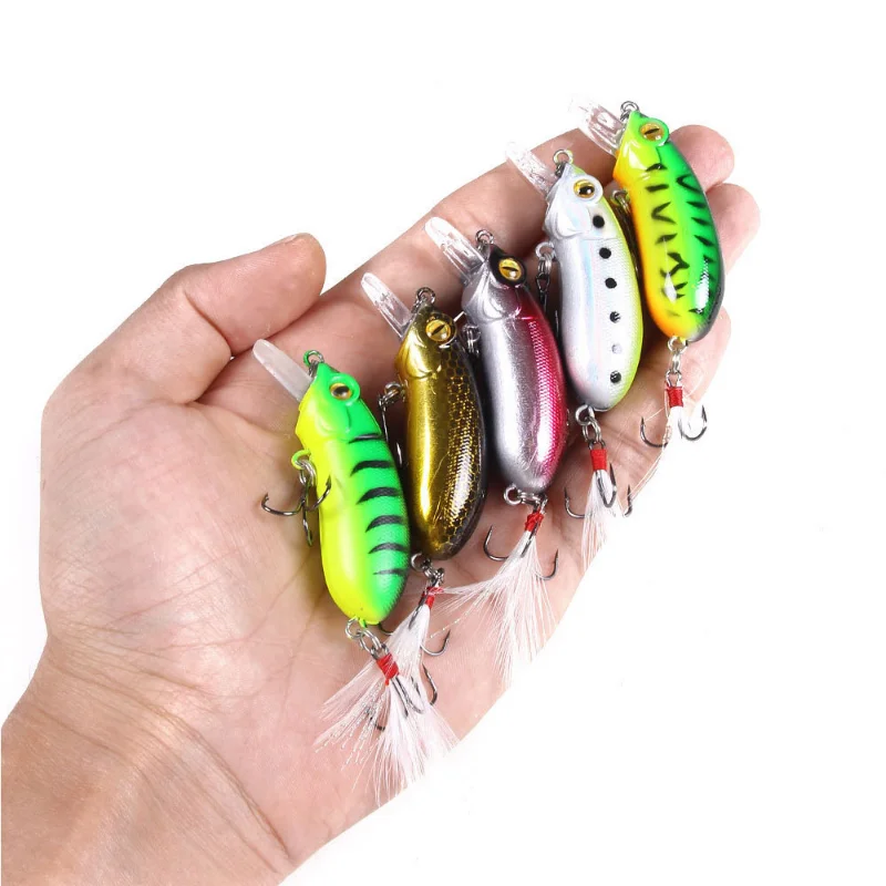 

Bionic Bait Slow Sinking Plastic Beetle Fishing Tackle Small Fat Man with Feather Hook Hard Bait Fishing Tackle 3D Eyes