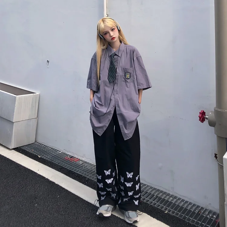 

2023 Korean Streetwear Cargo Pants Japanese Y2k Aesthetic Casual Loose Ins Wide Leg Pants Bufferfly Embroidery Straight Pants