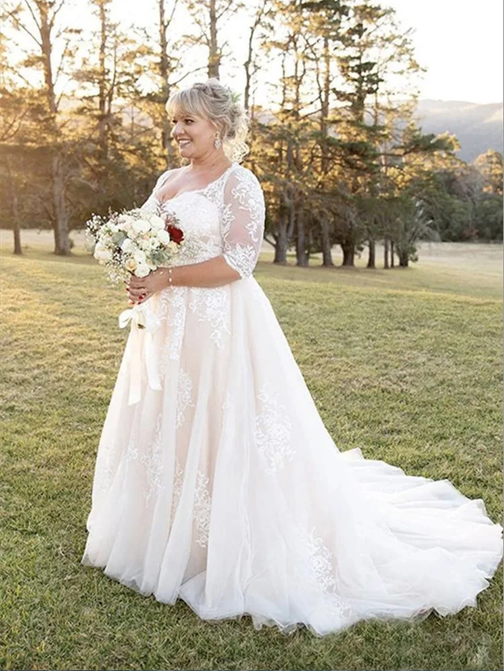 

2023 Plus Size Wedding Dresses Bridal Gown A Line with 1/2 Half Sleeves Lace Applique Tulle Sweep Train Covered Buttons Back
