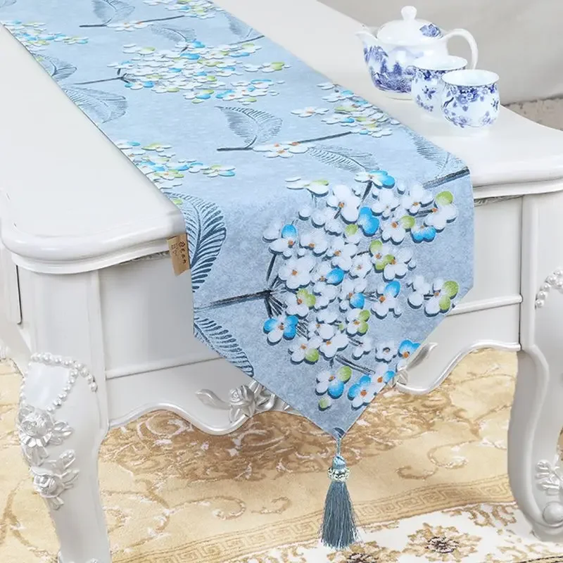 Современная роскошная настольная дорожка с кисточками для детской обложки