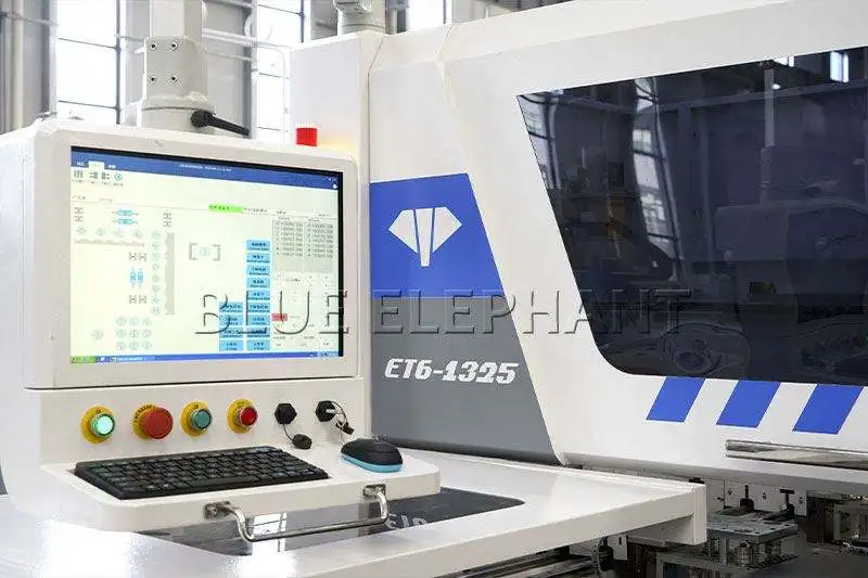 Рисунок 5 - Фрезерный станок с ЧПУ для обработки