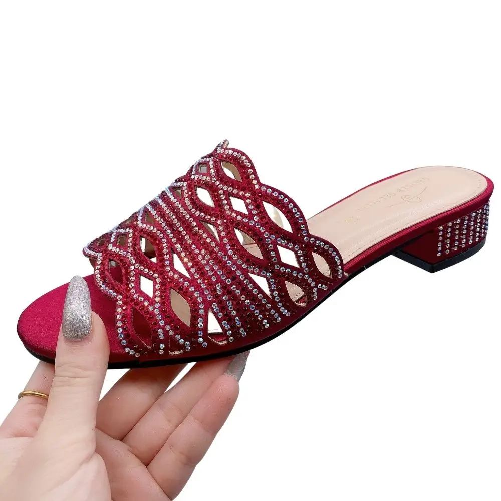 Luxury Top Brand Cross Strap Slides Home Footwear Women Shoes Summer Slippers Low Heeled Mules Italian Slippers Lady Girls