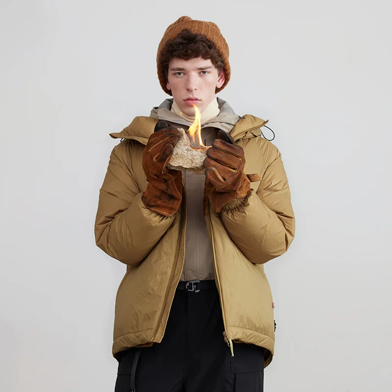 Рисунок 2 - Теплая зимняя пуховая куртка с капюшоном