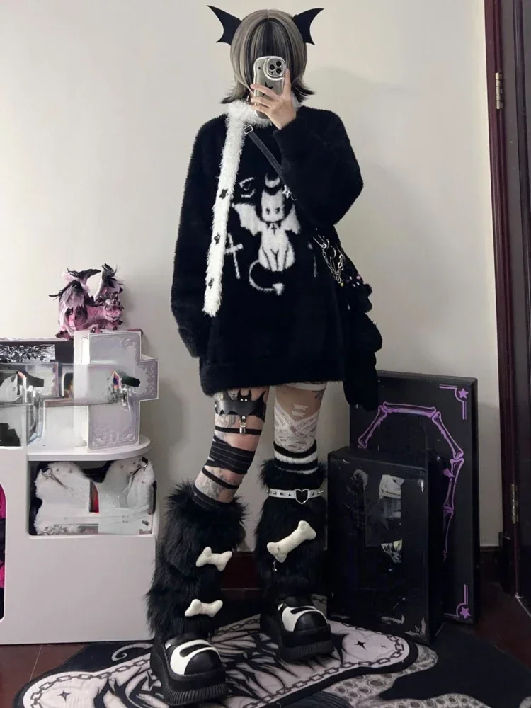Фото Harajuku готические повседневные вязаные джемперы большого размера в стиле гранж свитер с героями мультфильмов модный трикотаж Y2k эстетический свободный пуловер Balack №2
