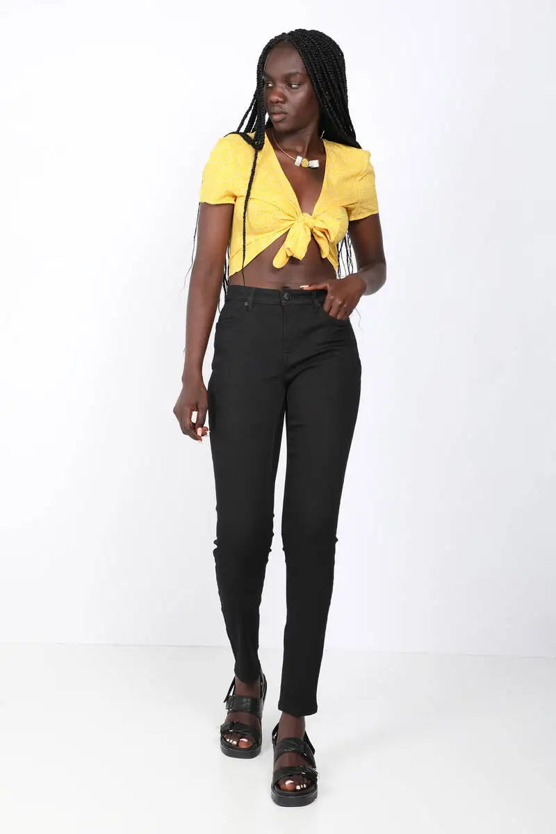 

Women Black Sequin Detail Slim Fit Jean Pants