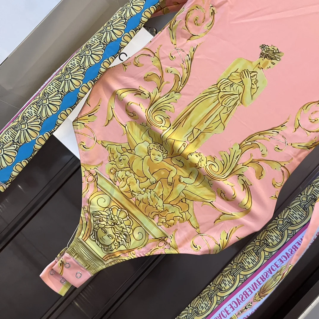 Женский цельный купальник VERSACE