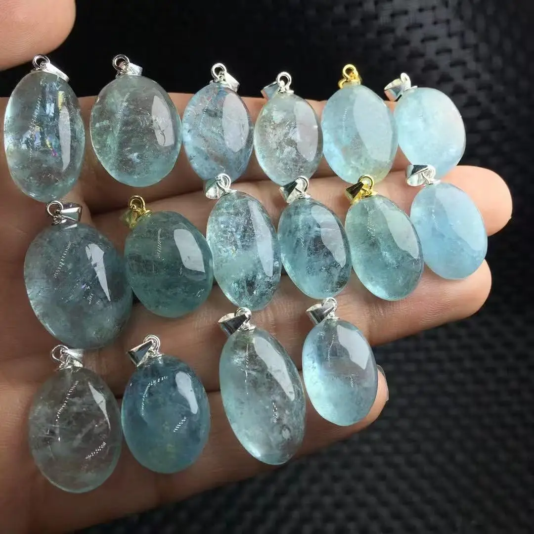 

Серебряный кулон с аквамарином