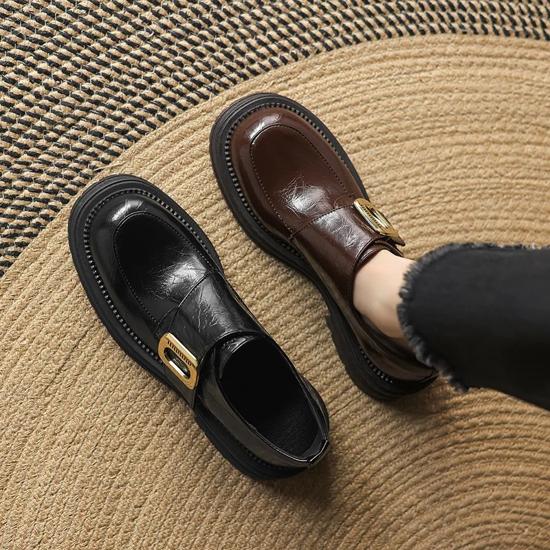 Женские туфли на платформе с круглым носком 35-43 черные/коричневые