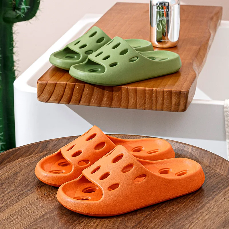 2023 Indoor Outdoor Summer Women Slippers Bath Thick Platform Non-Slip Home Hole Slippers EVA Light Couple Home Slides Ladies