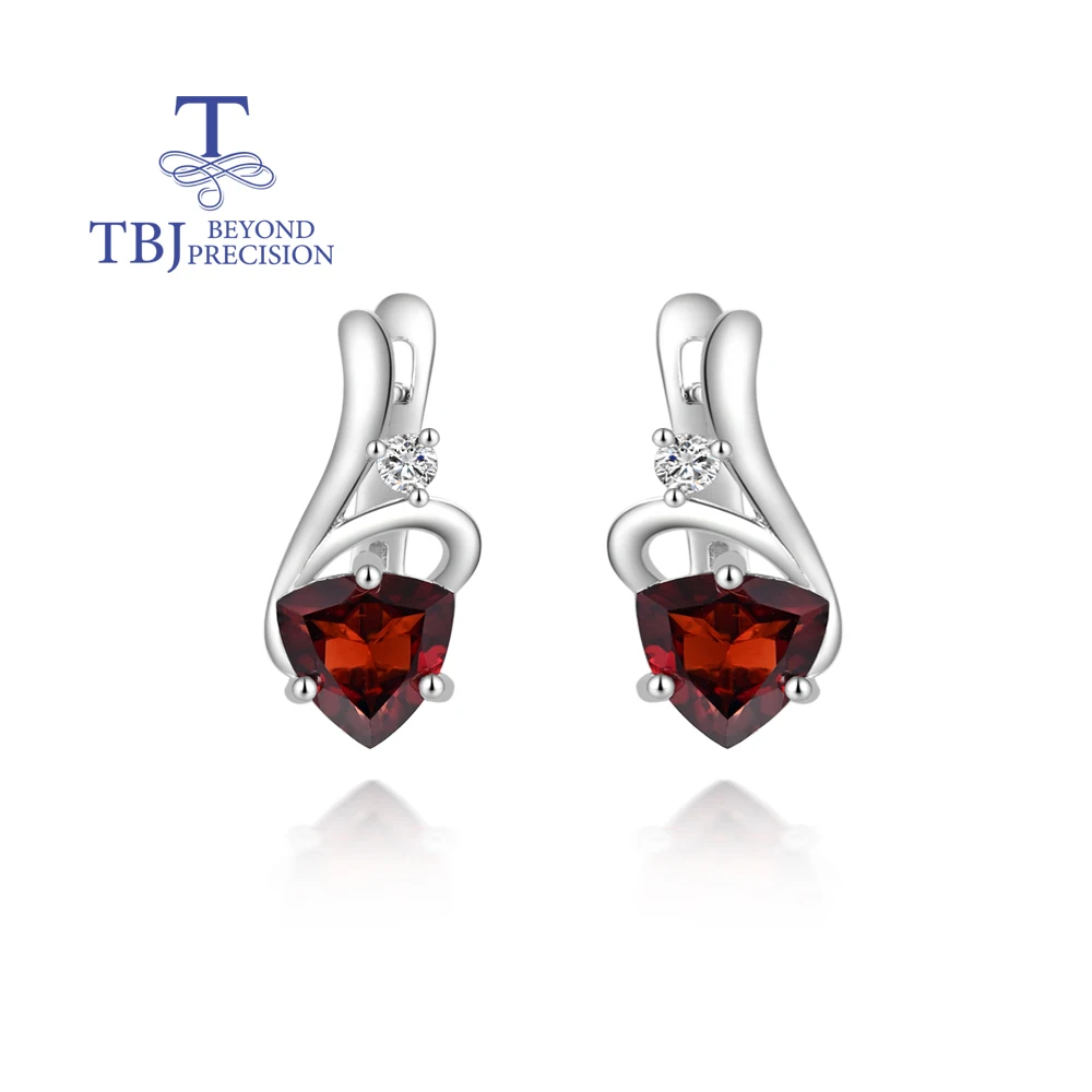 Pięknie zaprojektowane naturalne granaty trójkątne kolczyki z klejnotami S925 srebrne modne lekkie luksusowe prezenty urodzinowe dla kobiet i