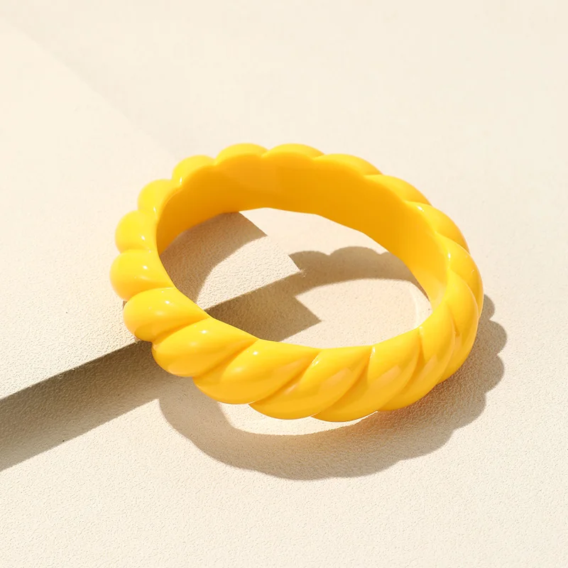 Trendy Spiral Punk Resin Bracelets for Women Bohemian Big Bangles Bracelet Charms Vintage Round Jewelry India Simple Gifts