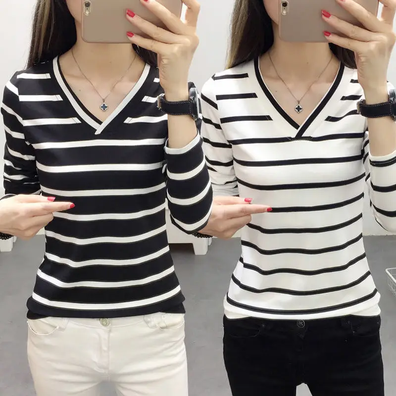 

Big yards dress the spring and autumn period and the new 2023 han edition stripe long-sleeved v-neck long sleeve T-shirt female
