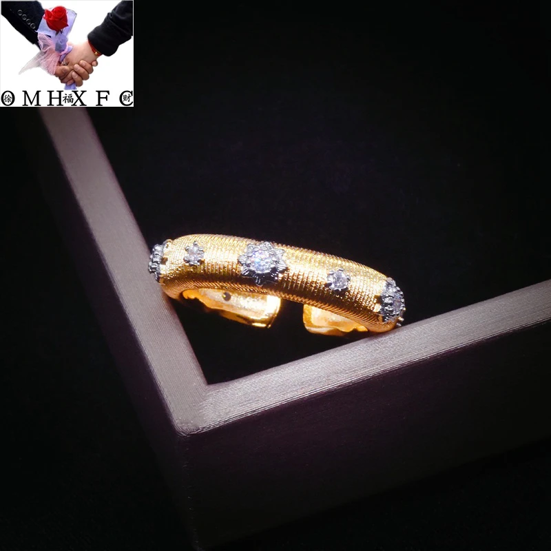 

Wholesale RR2112 European Fashion New Woman Girl Bride Party Birthday Wedding Gift Shiny Flower AAA Zircon 18KT Gold Ring