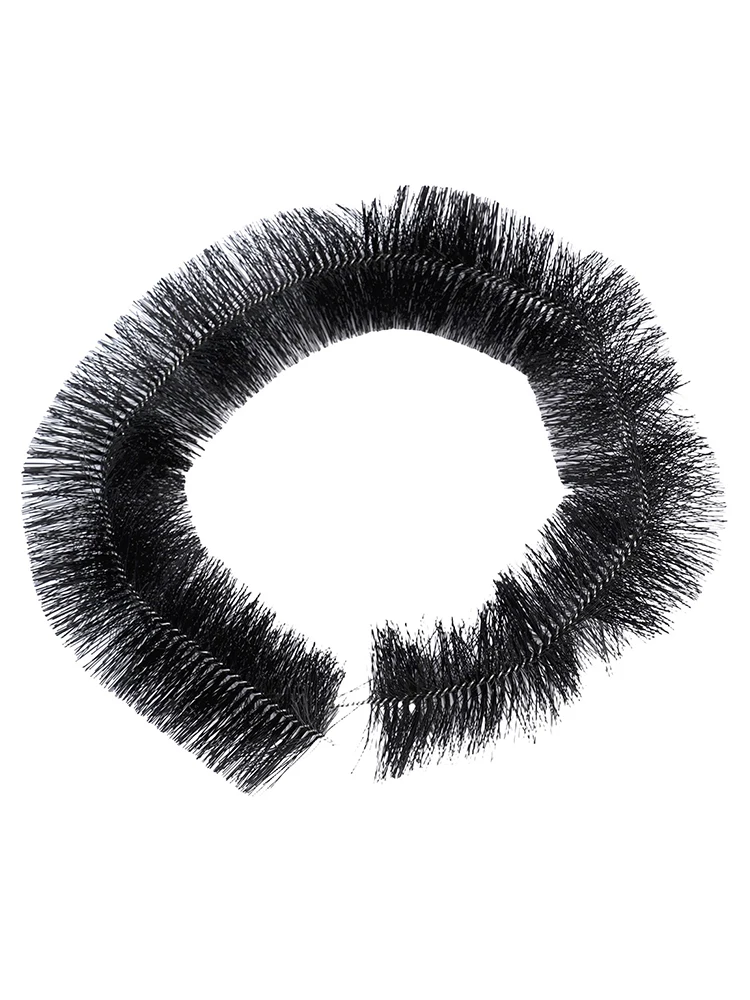 Щетка для водосточных желобов выдерживает все сезоны вдали от мусора