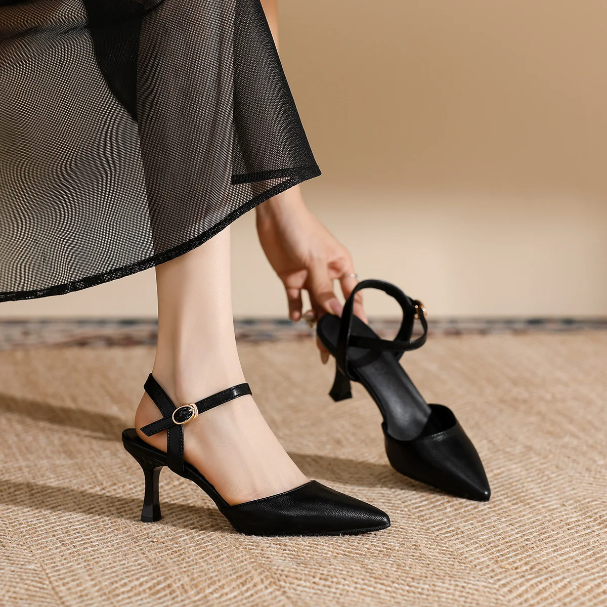 Женские туфли на высоком каблуке черные тонкие удобные с острым носком размеры