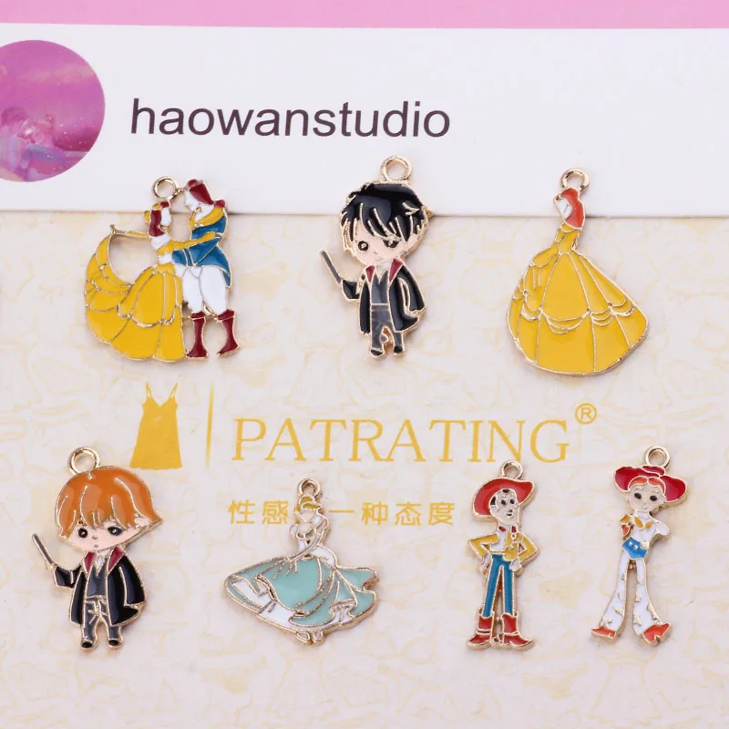 

1pcs Diy Jewelry Accessories Alloy Dripping Oil Elegant Prince And Princess Cartoon Shape Magic Boy Pendant Handmade Charms