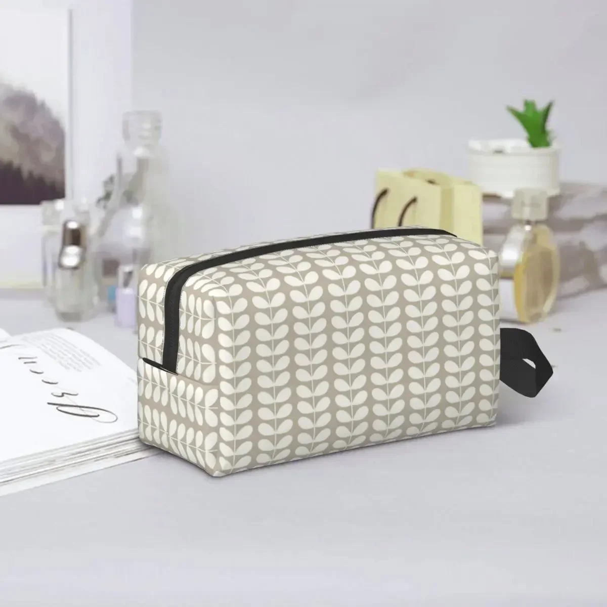 Дорожная сумка для туалетных принадлежностей с крошечным стеблем Taupe Orla Kiely