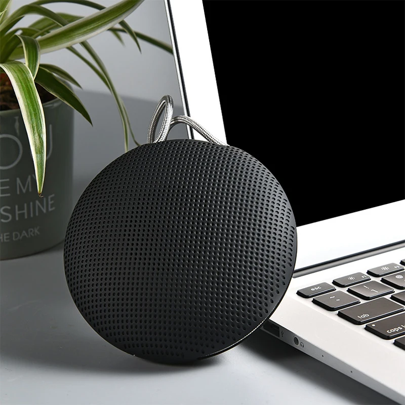 

New Wireless Bluetooth Speaker Outdoor Waterproof Portable Mini Speaker Sports Rechargeable Battery with Microphone