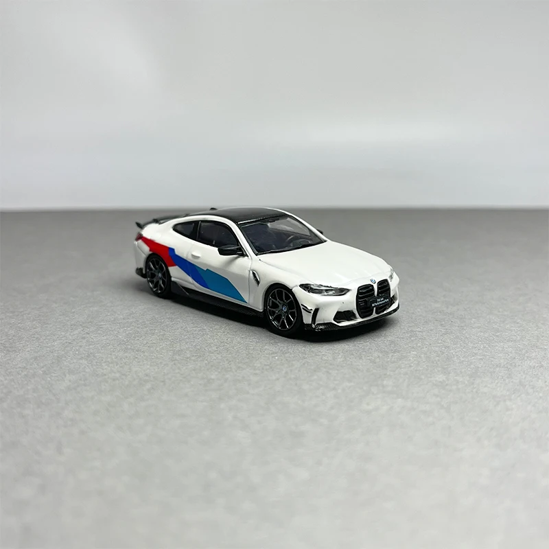 Модель TM 1:64 dream M4 G82 литая модель автомобиля |