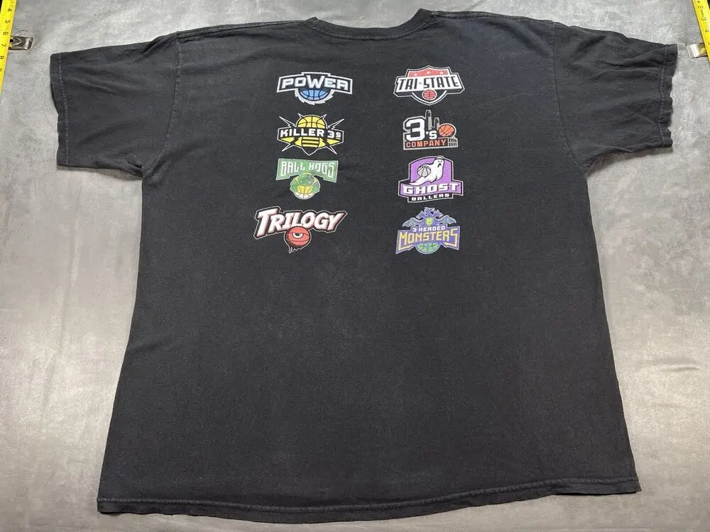 Большая 3 баскетбольная лига ледяной куб 8 команда на задней стороне черная