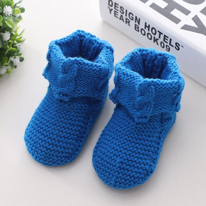 30pcs baby shoes 10 yellow 20 pcs white | First Walkers