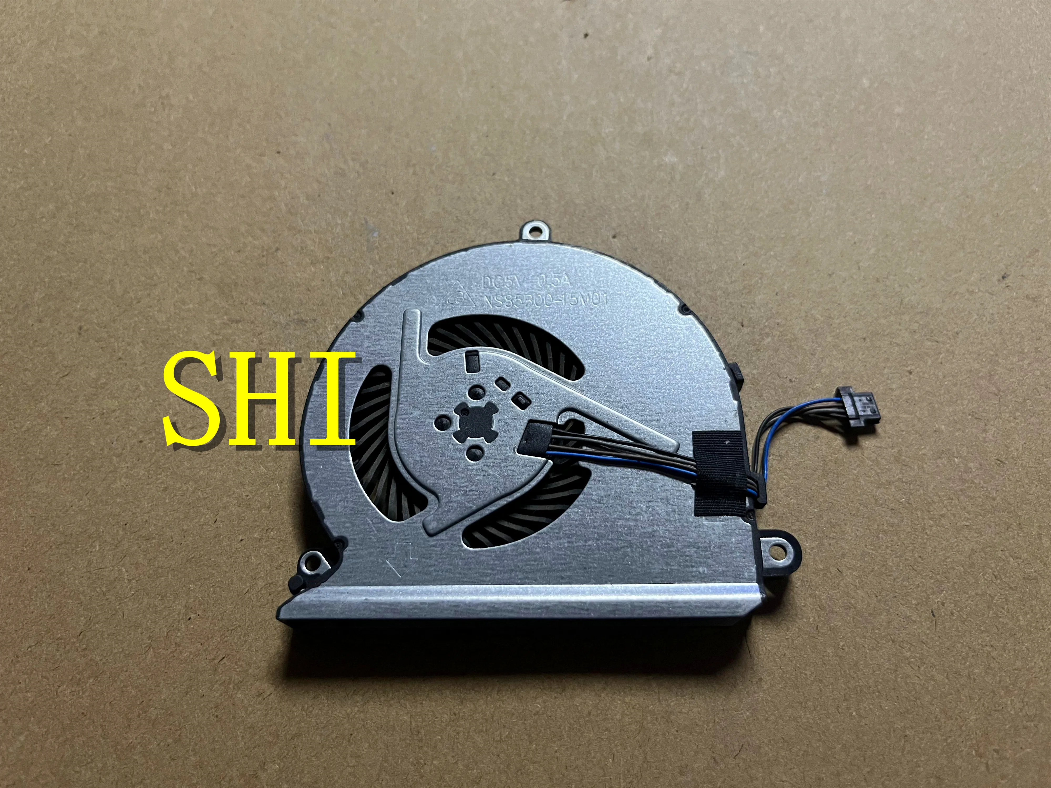 Для CPU Cooler Fan Lenovo IdeaPad V310-14ISK V310-14IBK V310-15ISK DIS FAN 4CLV6FALV00 Бесплатная доставка |