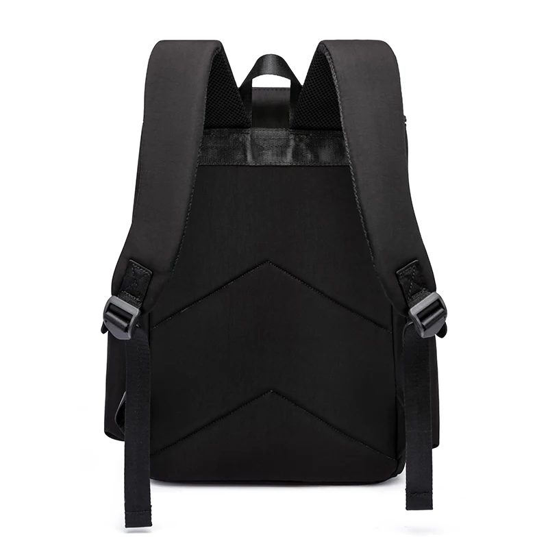 Сумка-трансформер с зарядкой через USB