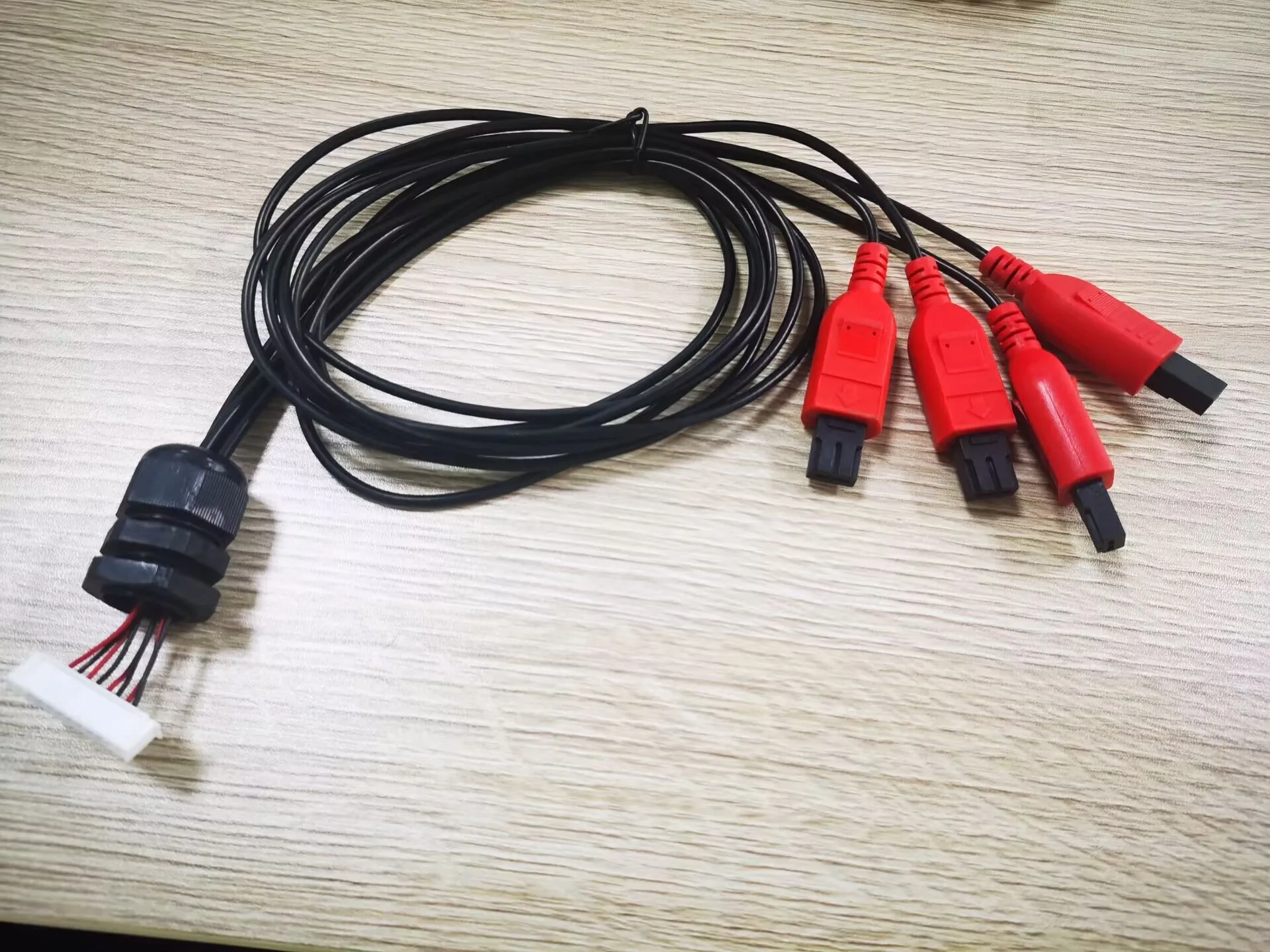 

Импульсный кабель для очистителя инжектора CT150
