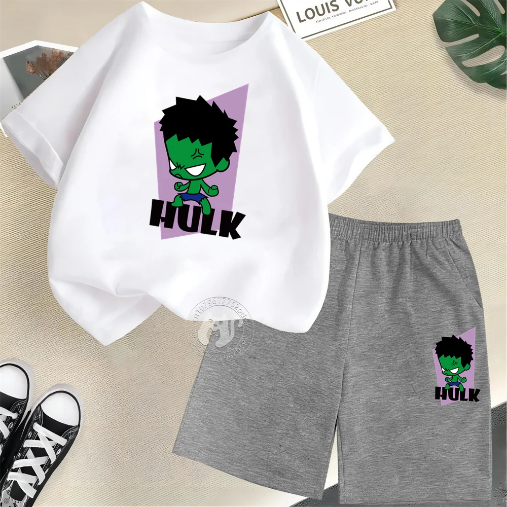 Футболка с коротким рукавом и шорты из натурального хлопка