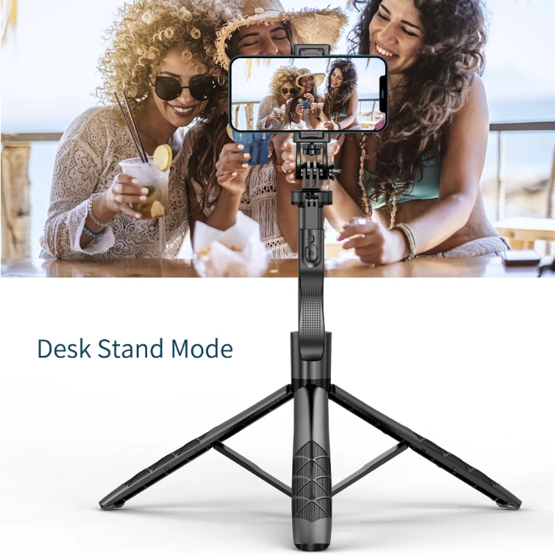 

Bluetooth Selfie Stick with Fill Light Tripod All-in-one Mobile Phone Video Shooting Stabilizer 360-degree Manual Rotation Head