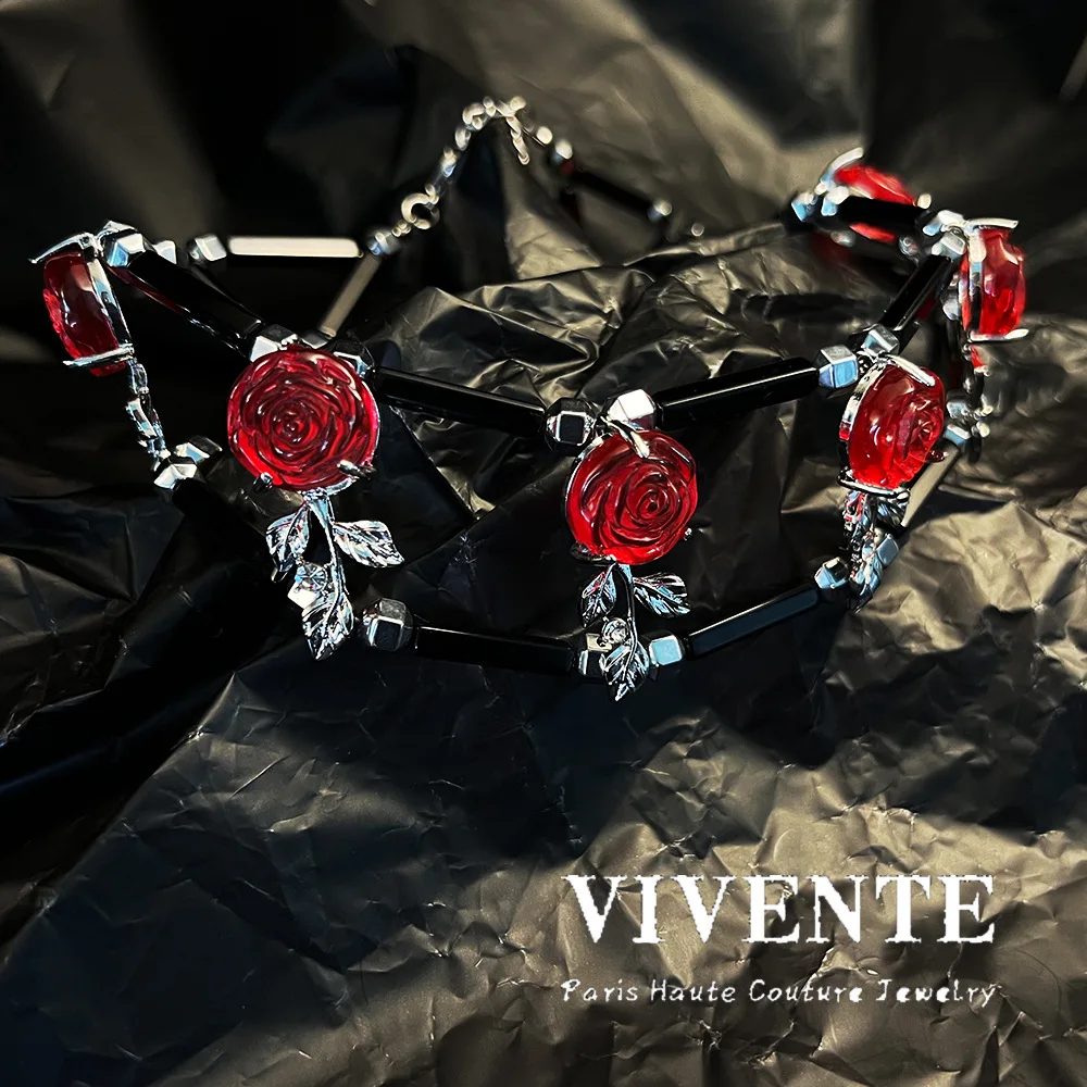 

New Style Women's Necklace Glass Gem Gothic Dark Style Rose Blossom Necklace High Grade Sexy Necklace Sparkling Jewelry