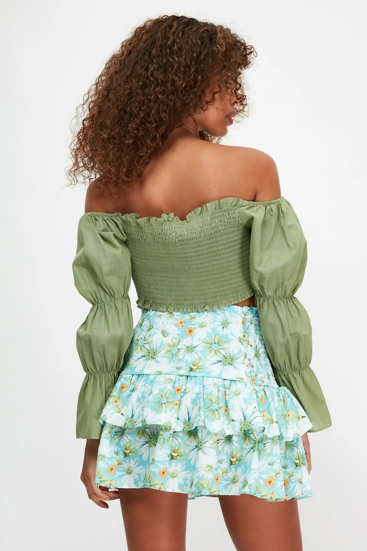 

Trendyol Carmen Collar Crop Top Blouse TBESS21BZ2115