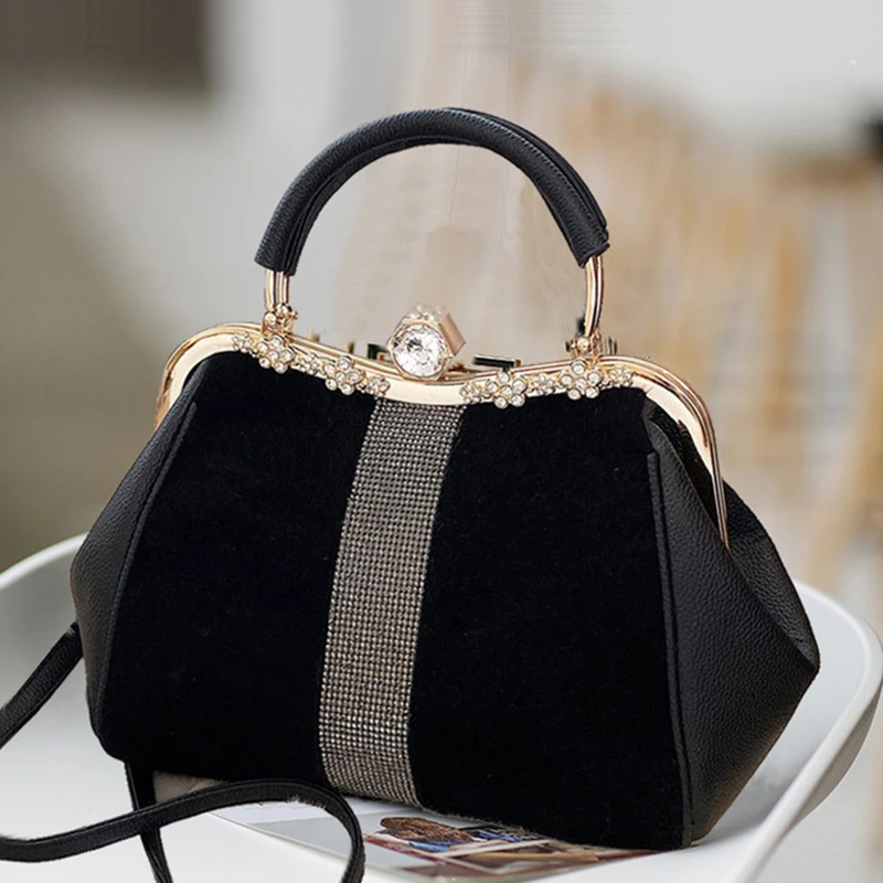 

2023 New Women's Bag Set with Diamond Versatile Imitation Horse Hair Large Capacity Handbag One Shoulder Crossbody Clip Bag