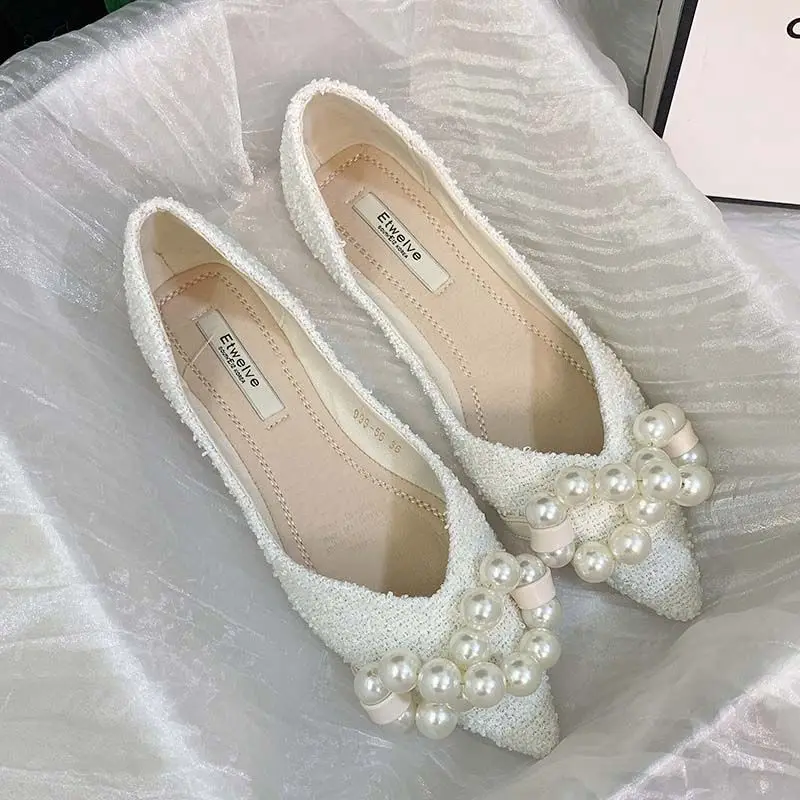 Soft Bottom Pointed Toe Pumps Women's Green Flat Heel Women's 2023 New Beaded Bow Shallow Mouth Flat Shoes