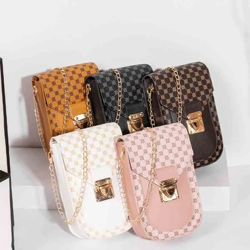 Personality Chain Pack Street Trend Female Crossbody Bag Women Single Shoulder Crossbody Bag 2023 New Fashion Women's Bag T127