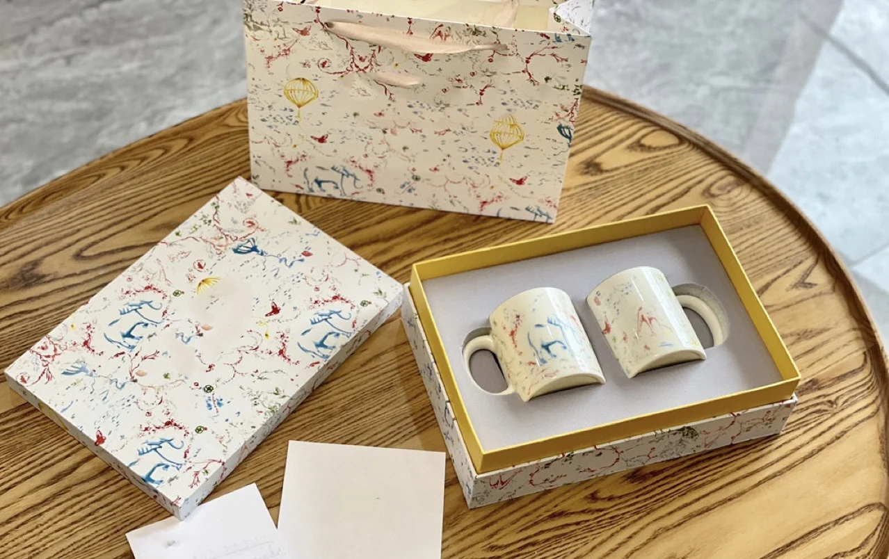 

New Bone China Mug to Cup Gift Box Colorful Camouflage Pattern Coffee Cup Furniture Gift