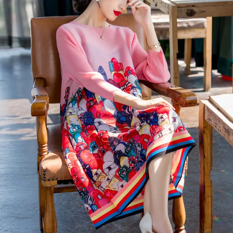

Spring and summer slim printed dress 2021 new Chinese style color matching, reducing age, medium and long folds