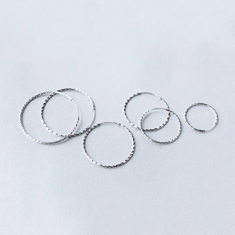 

Серьги-кольца женские из серебра 925 пробы, с гиперболой
