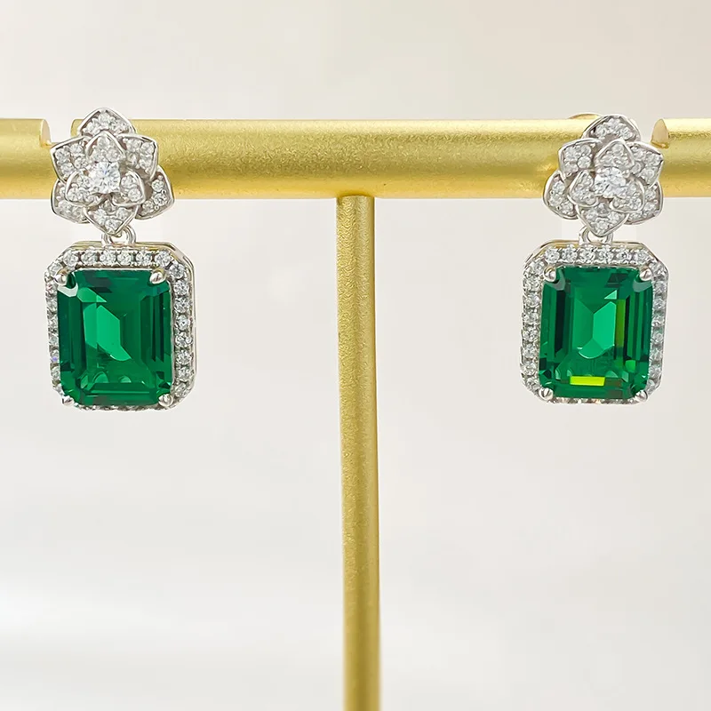Серебряные серьги-гвоздики S925 роскошный набор с 8*10 нанозелеными простыми и