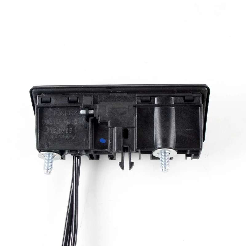 Фото Камера заднего вида 8V0827566B для Audi A3 8V S3 MIB UNIT, камера в ручке багажника с проводкой и линиями направления движения 8V0 827 566 B №4